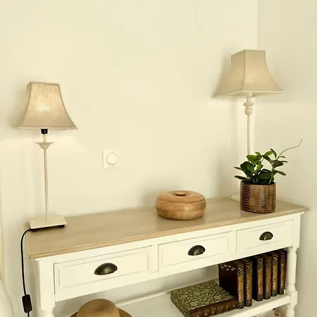 Luxury T2 De Standing - Vue 180 Apartman *