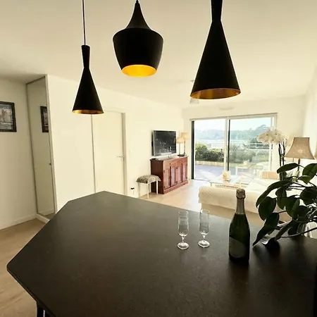 Luxury T2 De Standing - Vue 180 Apartman *
