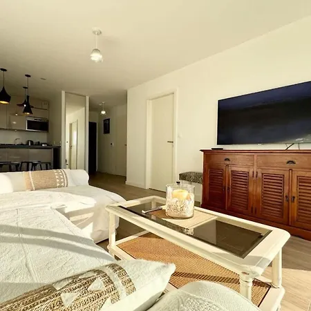 Luxury T2 De Standing - Vue 180 Apartman